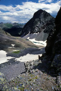 12-122-J30032_KarenVista