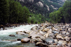 13-086-15505_Rivercrossing